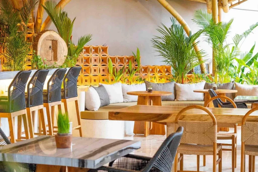 kecambah resto canggu